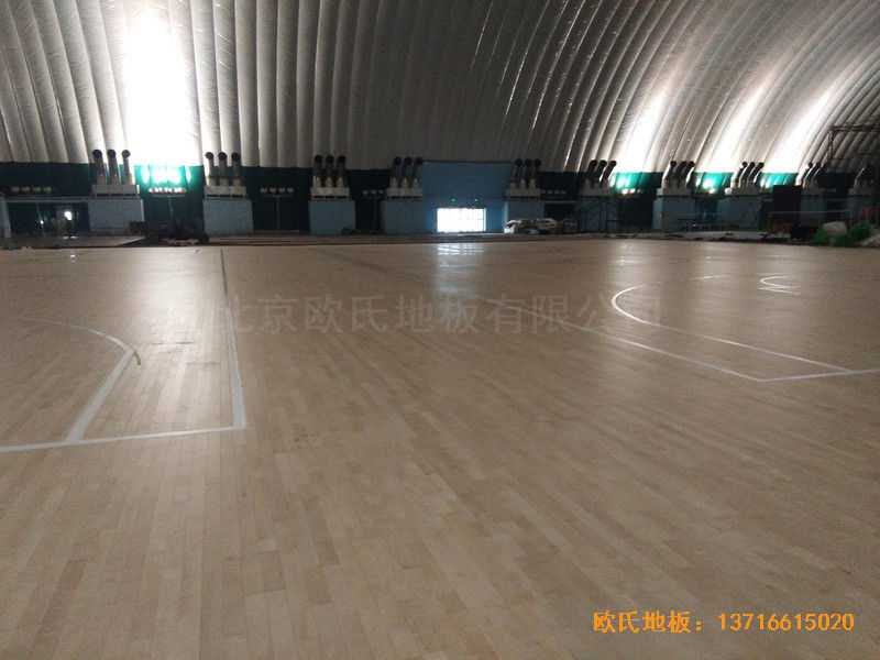 河北華中溫泉假日酒店籃球館運(yùn)動木地板鋪裝案例3